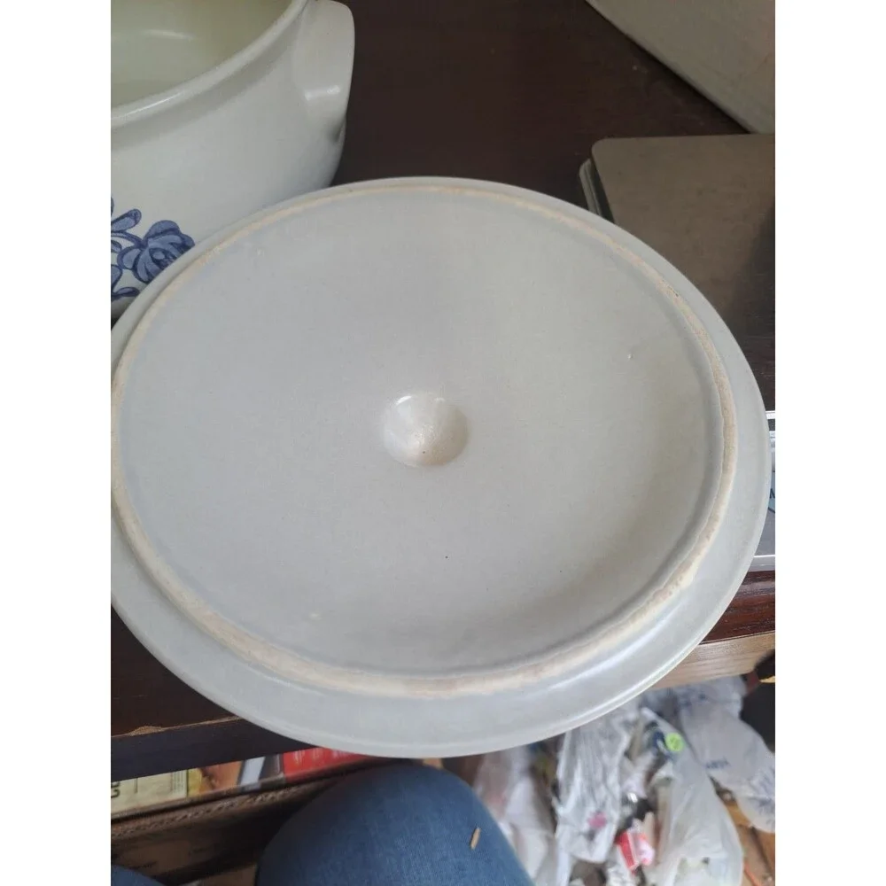 Vintage Pfaltzgraff Yorktown 2quart Covered Microwavable Casserole Dish 315Y